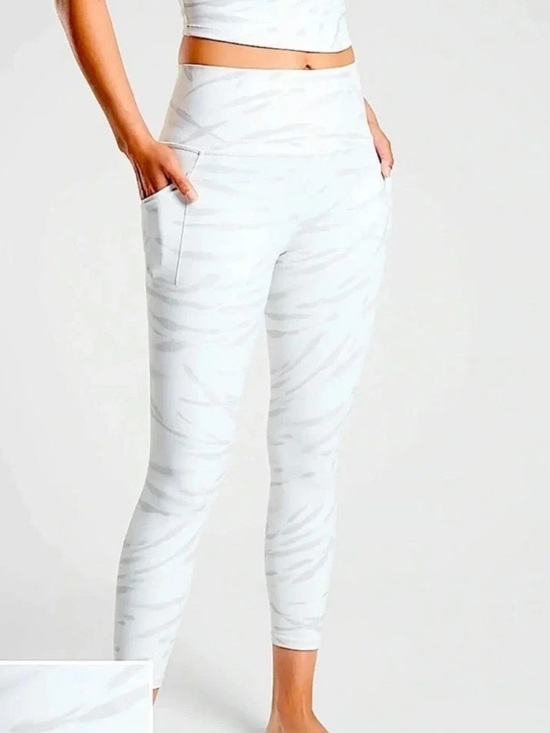 Athleta Pants - Athleta Salutation Stash Pocket White Light Gray Marble-Print Athletic Leggings